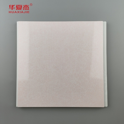 Yeni tasarım geometrik desen pvc duvar paneli duvar dekorasyonu için incelenmiş laminatlı tavan paneli pvc