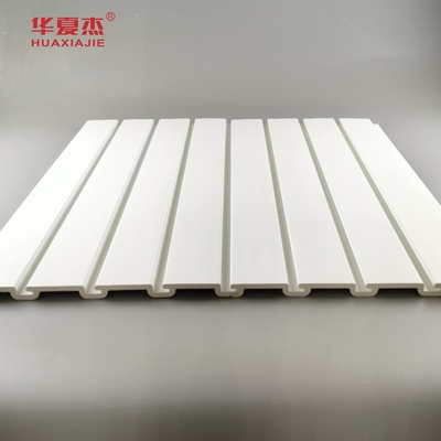 Yüksek kaliteli PVC Slatwall PVC Garaj Panel Duvar Çerçevesi Dekorasyon için Su geçirmez