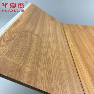 Toptan Satış Doğa Ahşap Renk Su geçirmez Duvar PVC Panel Bina Dekorasyonu Malzemesi