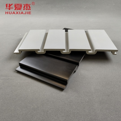 Mükemmel Çarpışma Direnci PVC Slatwall Dayanıklı ve Şık Depolama Çözümleri