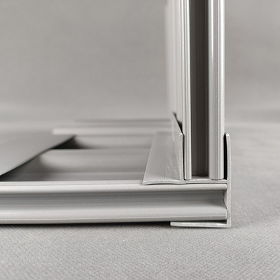 İyi fiyat Garaj için Özelleştirilmiş Gri Pvc Slatwall Panelleri Ekstrüzyon çevrimiçi