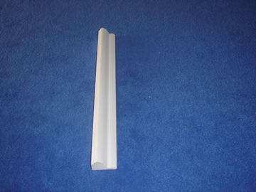 İyi fiyat Hafif İç Dekorasyon PVC Trim Kalıp 12 Ayak Uzunluğu Suya Dayanıklı çevrimiçi