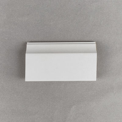 Kalite Wpc Laminated Skirting Plastik Groove Wpc Pvc Profiller Salon Pop Odası için fabrika