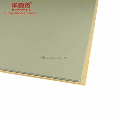 İyi fiyat Kapalı Dekorasyon Wpc İç Cephe Paneli 1220mm X 2440mm Yaşayan Pop Odası İçin çevrimiçi