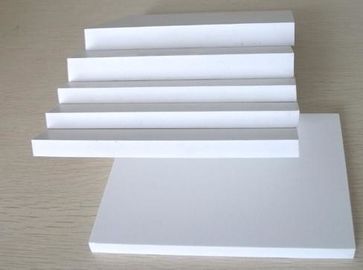 İyi fiyat 5mm - 35mm Hygeian PVC Köpük Levha Özel Beyaz Köpük PVC Levha Suya Dayanıklı çevrimiçi