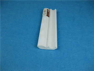 İyi fiyat Barlar için Dış UV Korumalı PVC Trim Profilleri / 12ft Uzunluk Vinil Trim Kurulu çevrimiçi