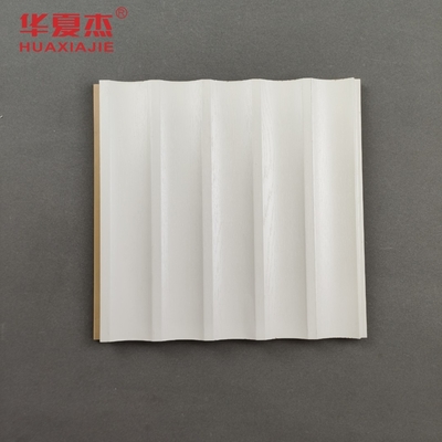 İyi fiyat Beyaz renkli 275 mm X 9 mm hava geçirmez WPC dalgalı duvar paneli çevrimiçi