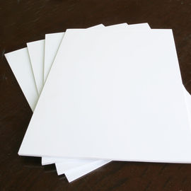 İyi fiyat Yüksek Yoğunluklu Pvc Plastik Ekstrüzyon Köpük Kurulu Kalıp Levha çevrimiçi